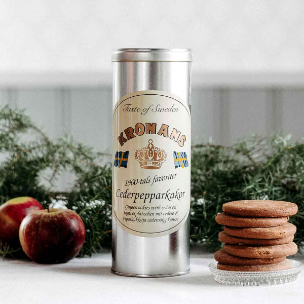 Pepparkakor i plåtrör. Kronans. 