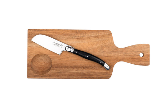 Skärbräda till ost med en liten santuko kniv, svart. 